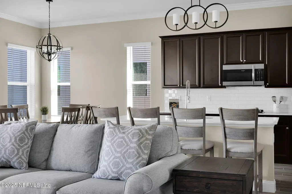 71 Armorer Court Jacksonville FL 32081