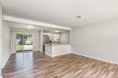7567 Wendell Drive Jacksonville FL 32210