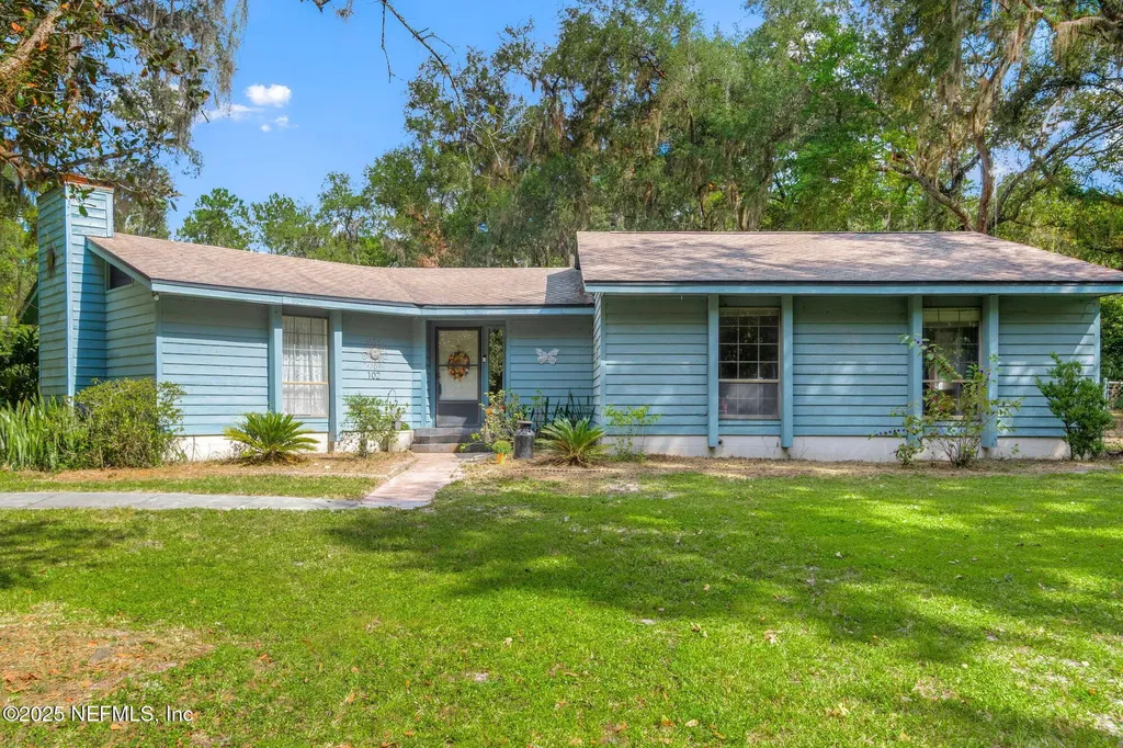 102 Acosta Creek Drive Satsuma FL 32189