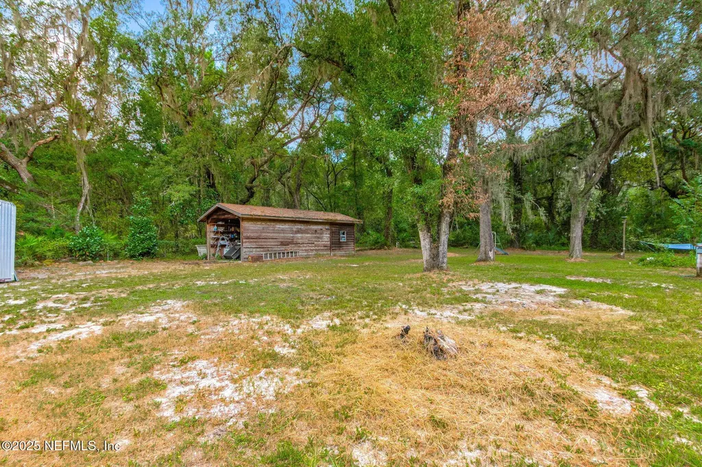 102 Acosta Creek Drive Satsuma FL 32189