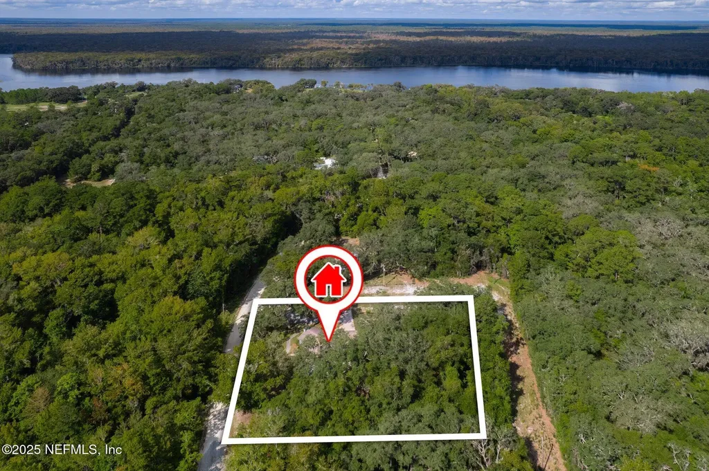 102 Acosta Creek Drive Satsuma FL 32189