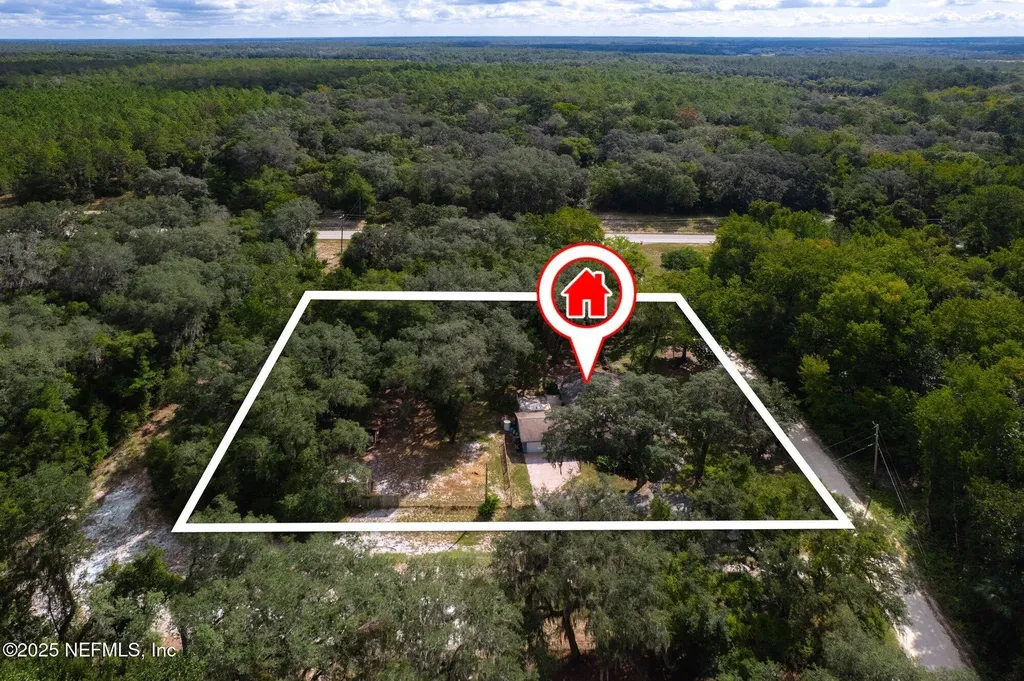 102 Acosta Creek Drive Satsuma FL 32189