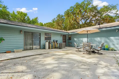 102 Acosta Creek Drive Satsuma FL 32189