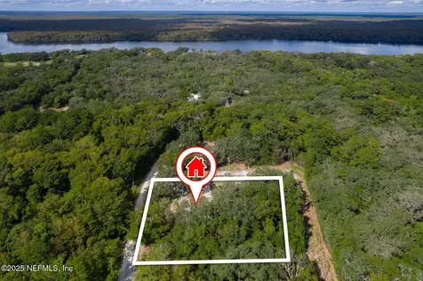 102 Acosta Creek Drive Satsuma FL 32189