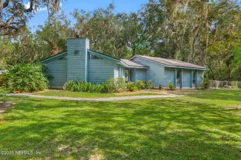 102 Acosta Creek Drive Satsuma FL 32189