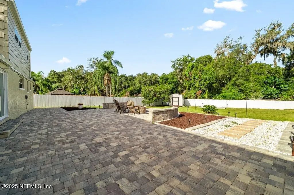 3956 Tara Hall Drive Jacksonville FL 32277