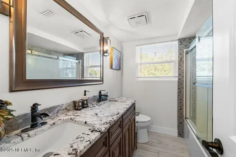 3956 Tara Hall Drive Jacksonville FL 32277