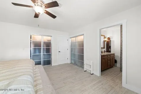 3956 Tara Hall Drive Jacksonville FL 32277