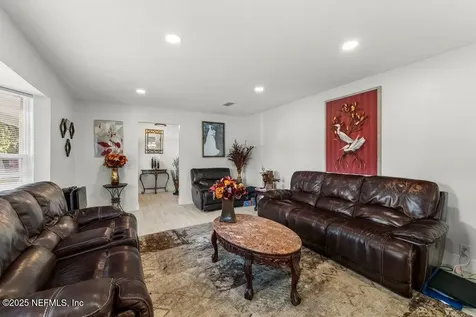 3956 Tara Hall Drive Jacksonville FL 32277