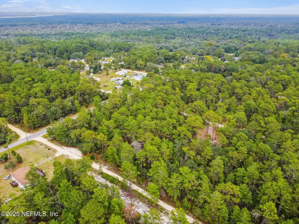 401 Edgehill Road Satsuma FL 32189