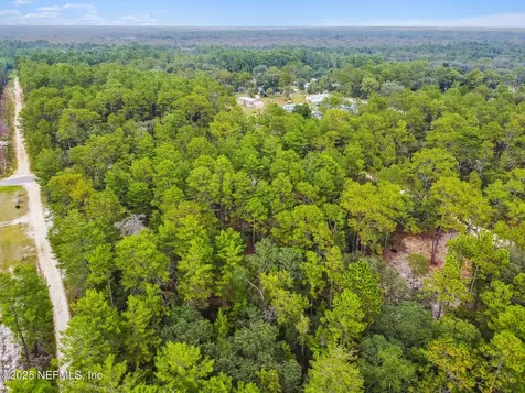 401 Edgehill Road Satsuma FL 32189