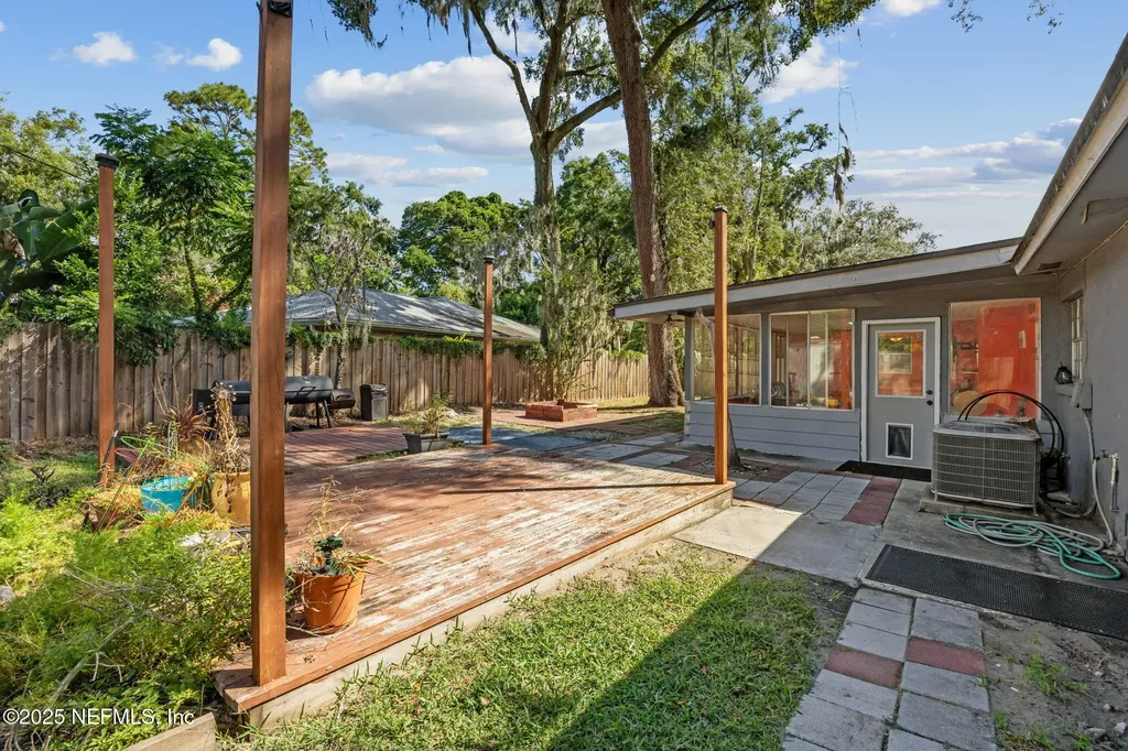 6305 Wuthering Heights Road Jacksonville FL 32211