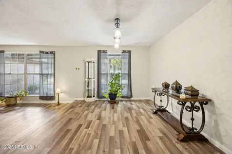6305 Wuthering Heights Road Jacksonville FL 32211