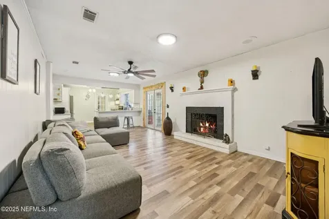 6305 Wuthering Heights Road Jacksonville FL 32211