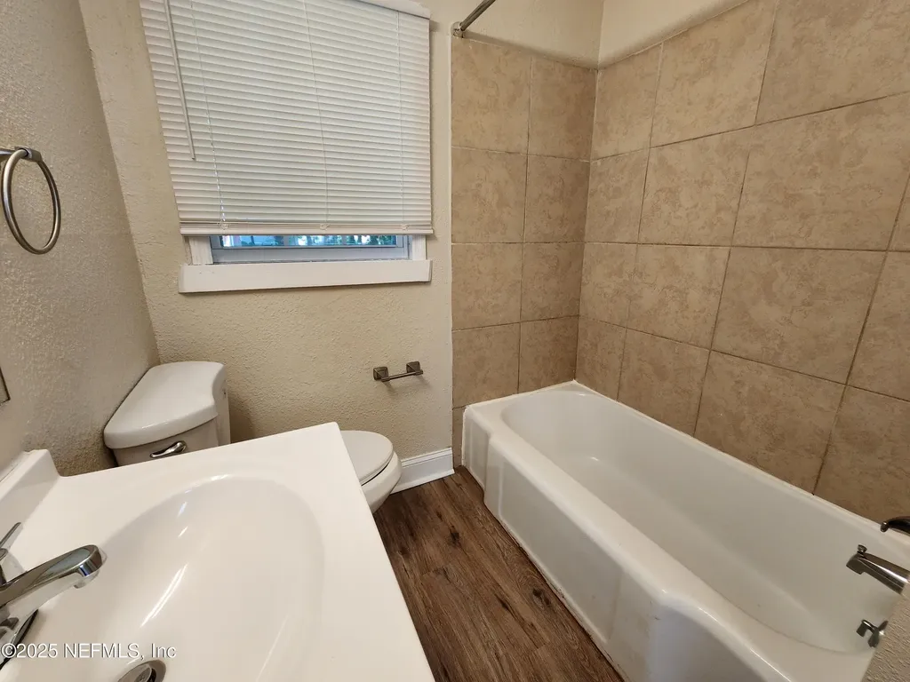 1525 9th Street W Jacksonville FL 32209