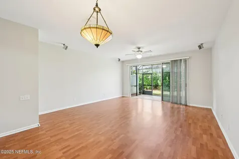 7508 Scarlet Ibis Lane Jacksonville FL 32256