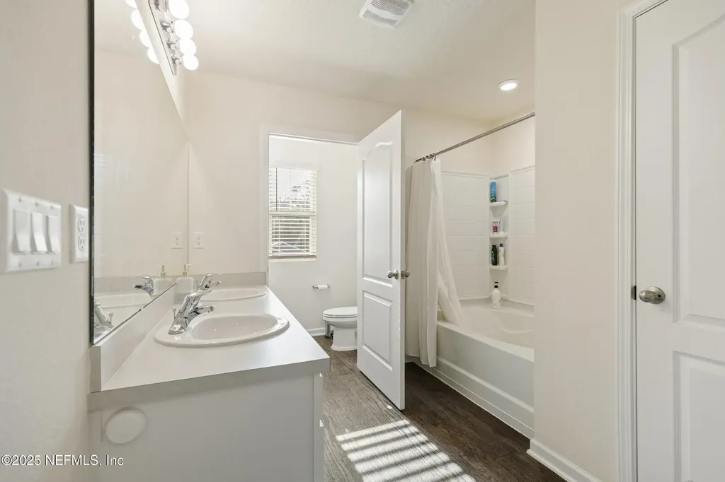 2411 Oak Stream Drive Green Cove Springs FL 32043