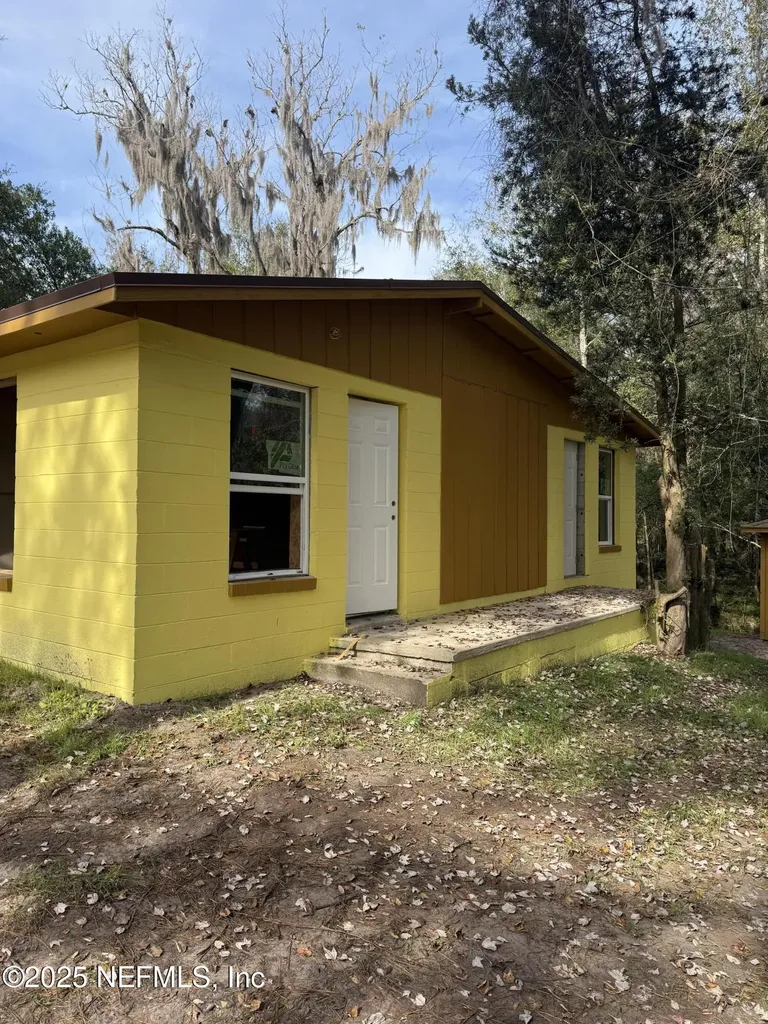 2226 State Road 16 Green Cove Springs FL 32043