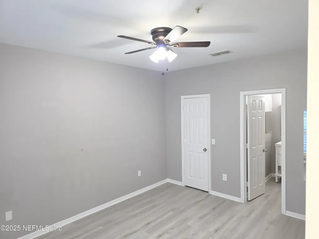 7800 Point Meadows Drive Jacksonville FL 32256