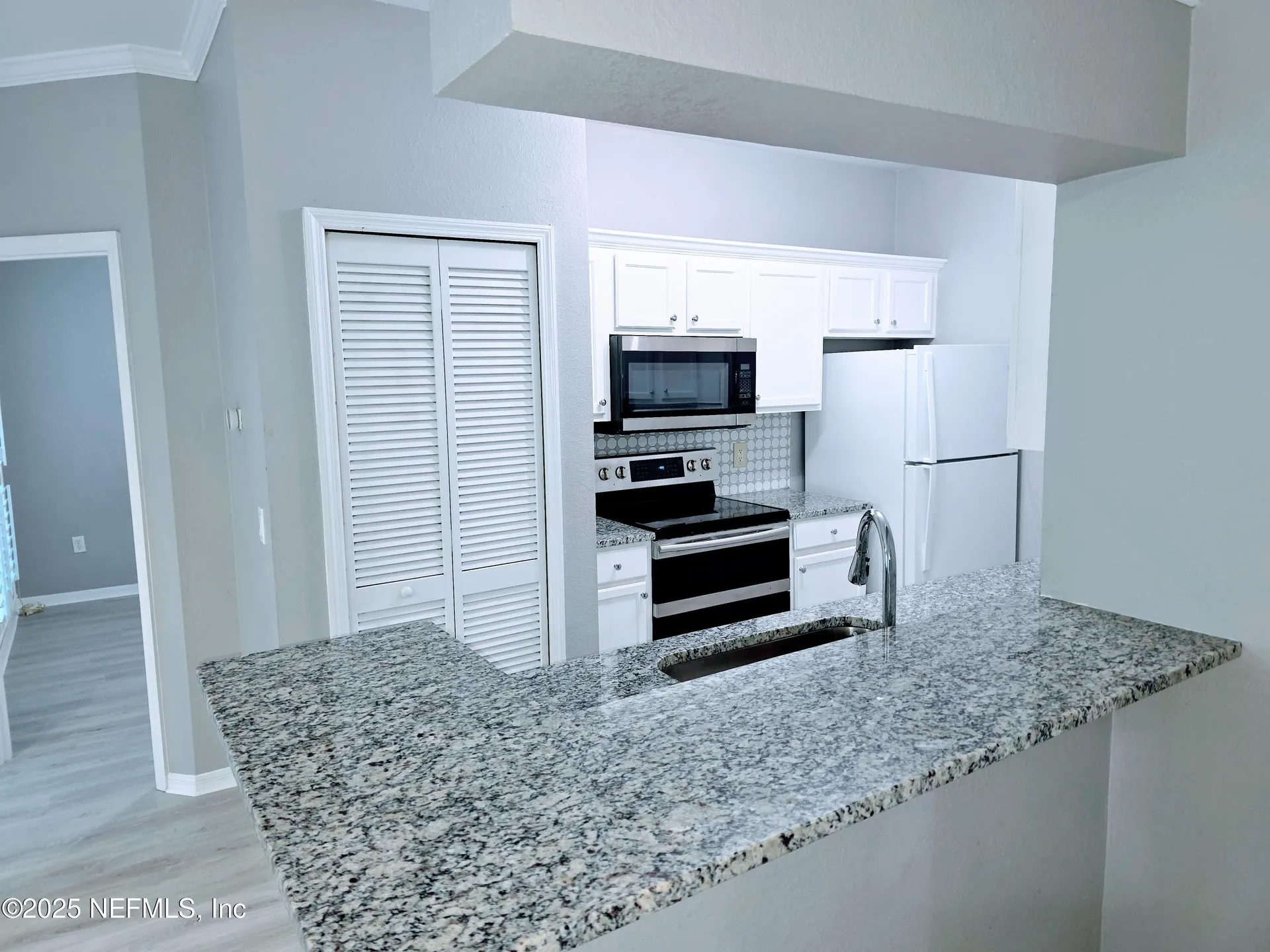 7800 Point Meadows Drive Jacksonville FL 32256