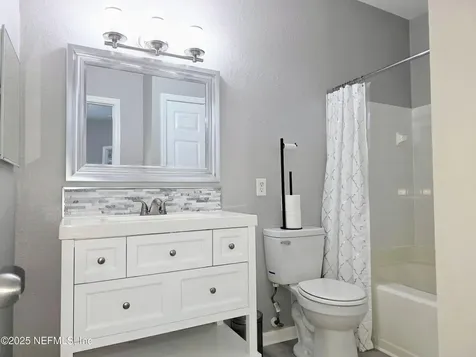 7800 Point Meadows Drive Jacksonville FL 32256