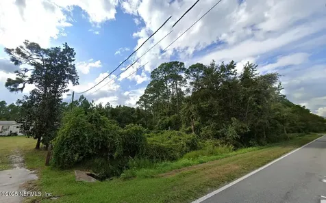 696 W River Road Palatka FL 32177