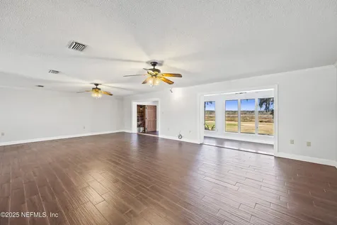 321 NW Harris Lake Drive Lake City FL 32055