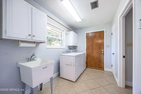 321 NW Harris Lake Drive Lake City FL 32055