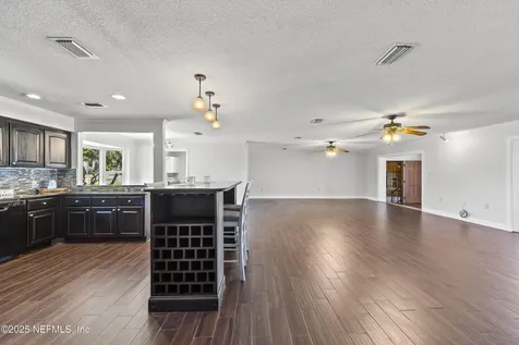 321 NW Harris Lake Drive Lake City FL 32055