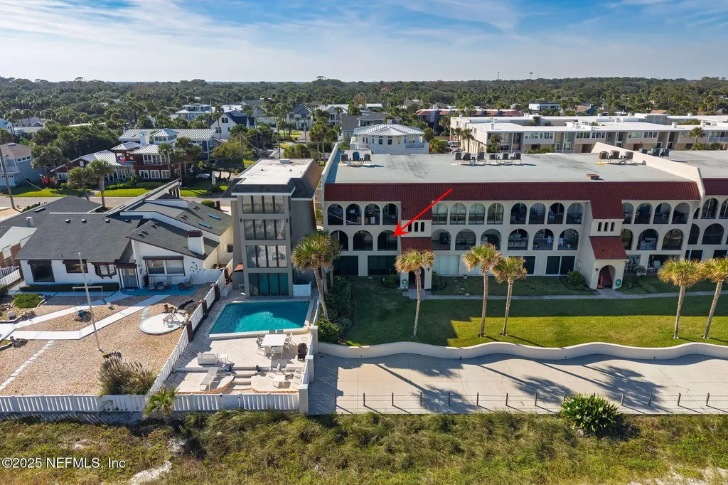 10 10th Street Atlantic Beach FL 32233