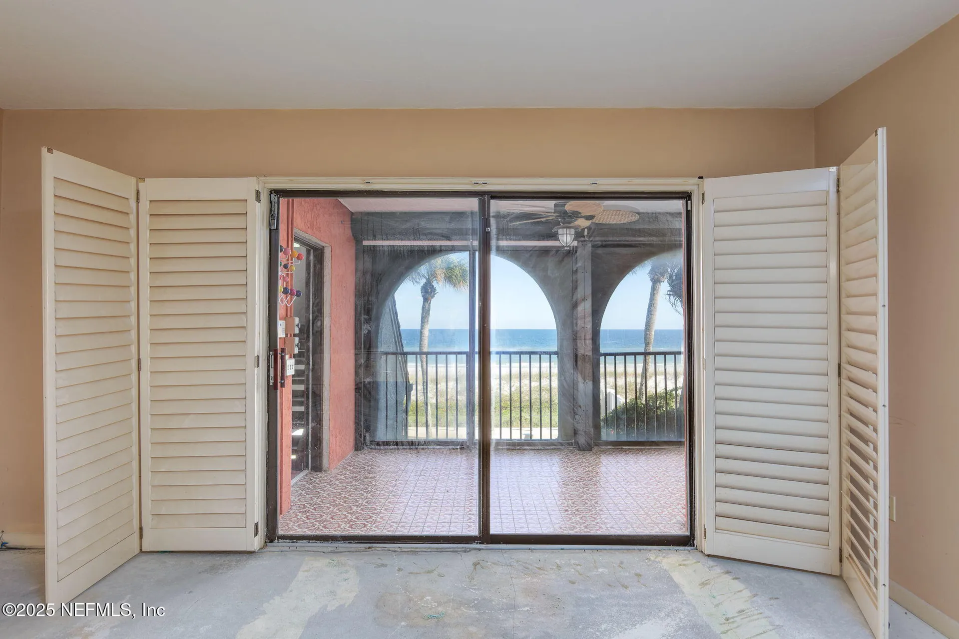 10 10th Street Atlantic Beach FL 32233