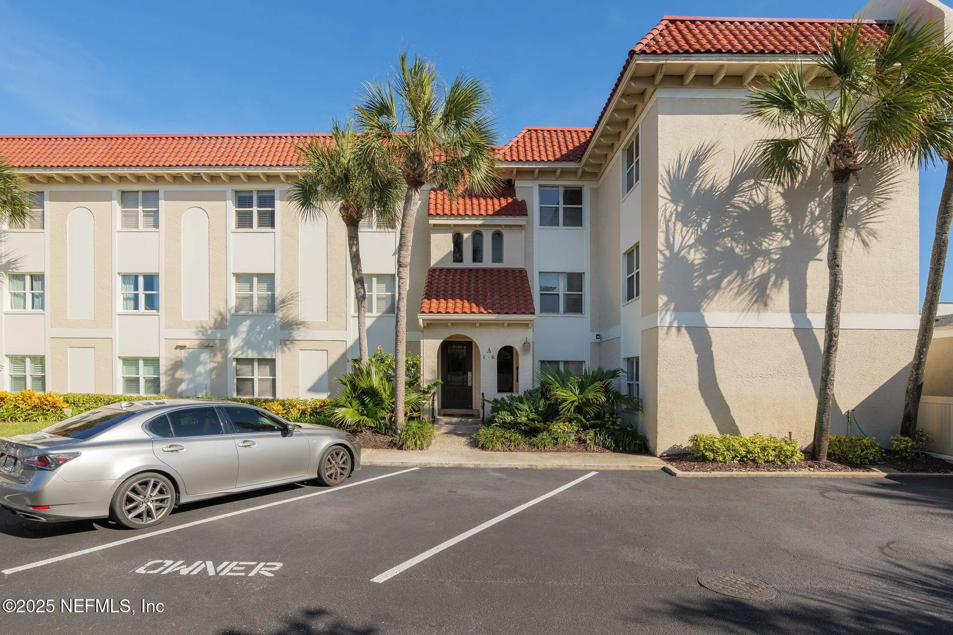 10 10th Street Atlantic Beach FL 32233