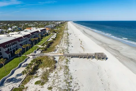 10 10th Street Atlantic Beach FL 32233