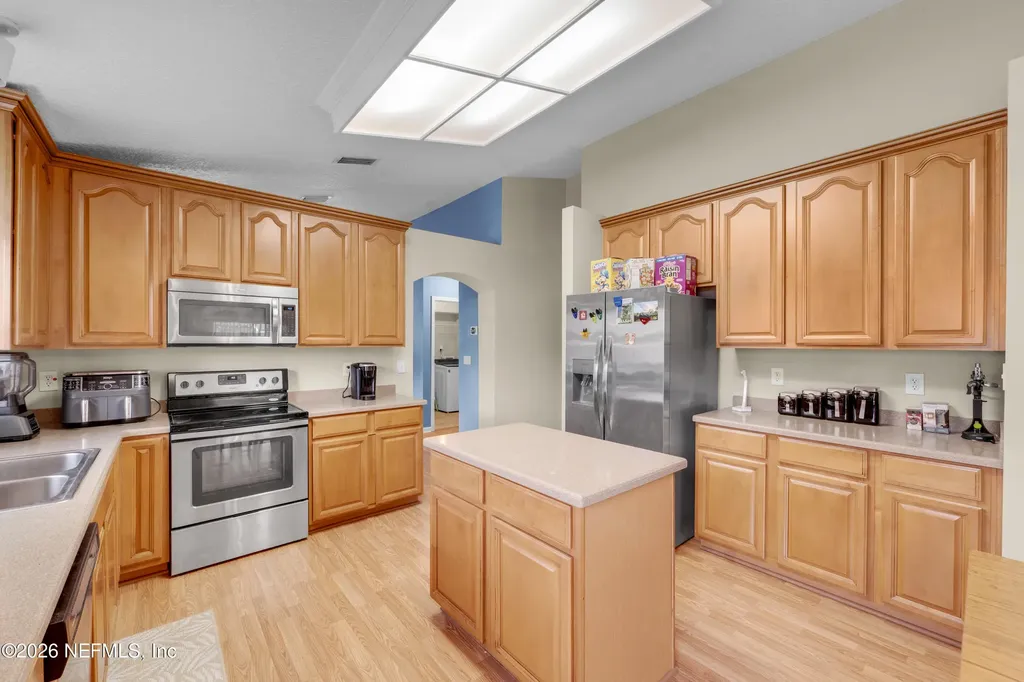 13706 W Fish Eagle Drive W Jacksonville FL 32226