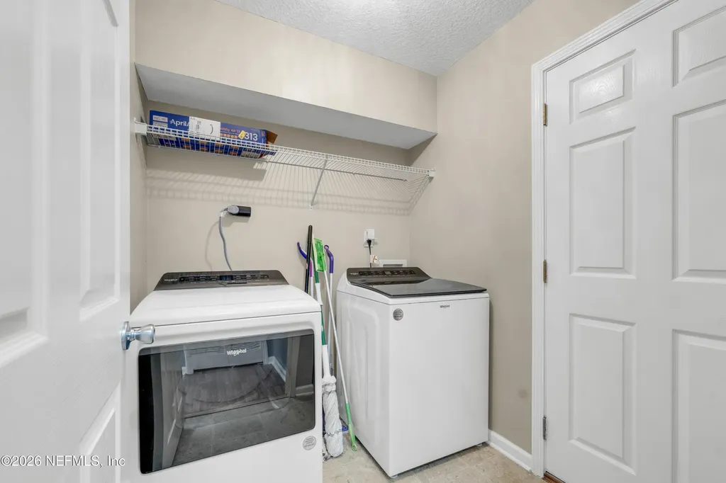 13706 W Fish Eagle Drive W Jacksonville FL 32226