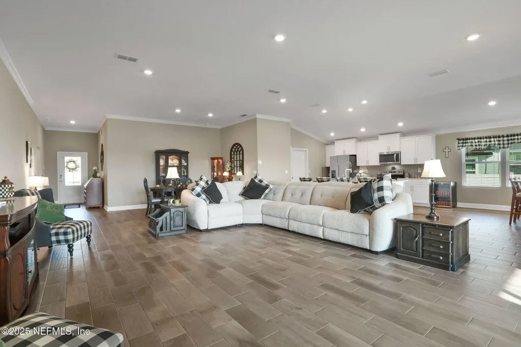 2496 Cold Stream Lane Green Cove Springs FL 32043