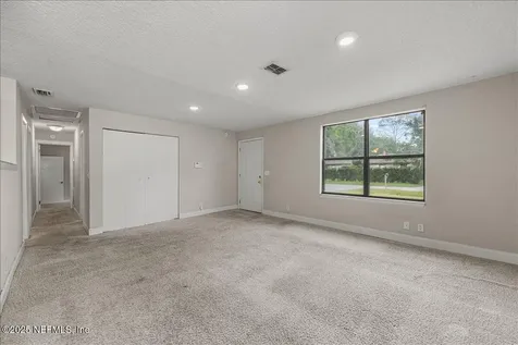 5362 Shen Avenue Jacksonville FL 32205