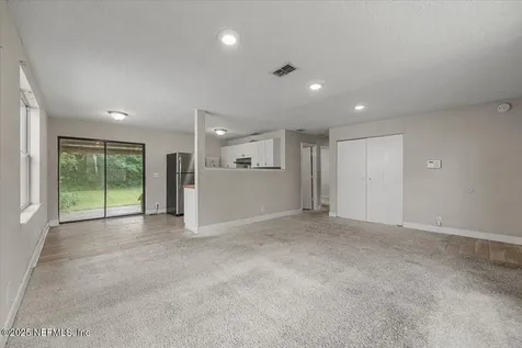 5362 Shen Avenue Jacksonville FL 32205