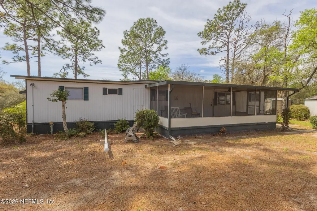 121 Venice Drive Interlachen FL 32148