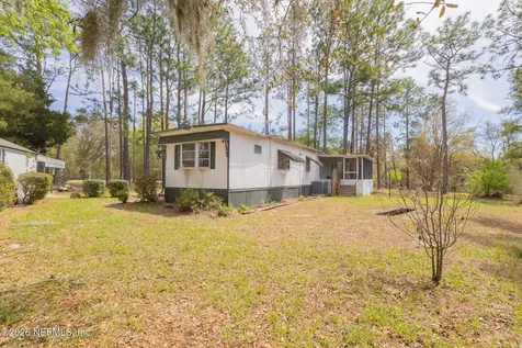 121 Venice Drive Interlachen FL 32148