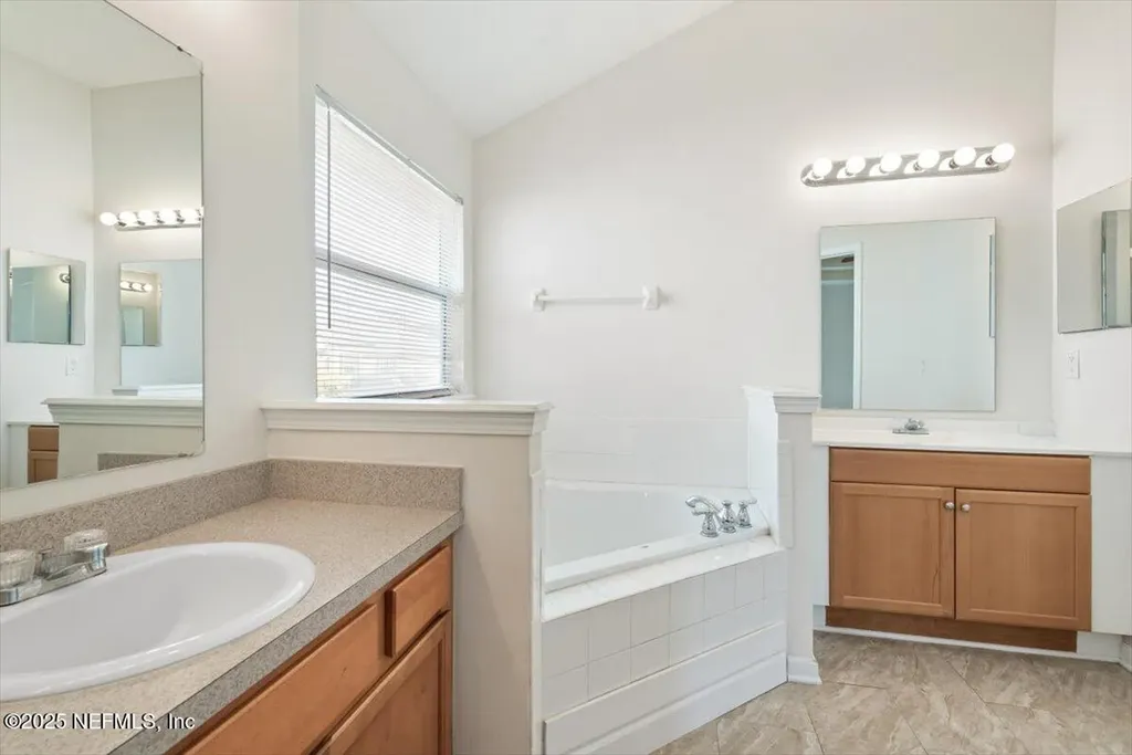 3780 Juliet Leia Circle W Jacksonville FL 32218