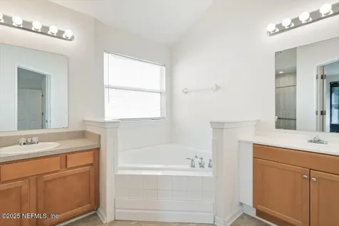 3780 Juliet Leia Circle W Jacksonville FL 32218