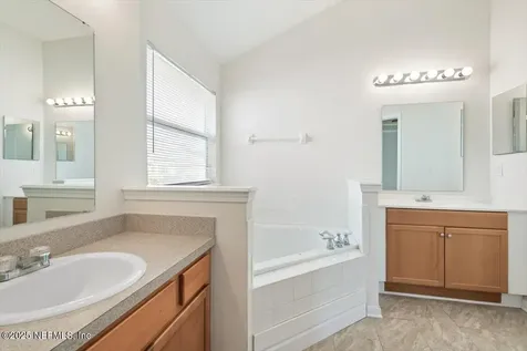 3780 Juliet Leia Circle W Jacksonville FL 32218