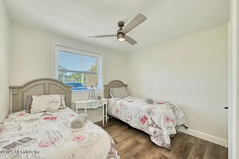 1907 Penman Road Jacksonville Beach FL 32250