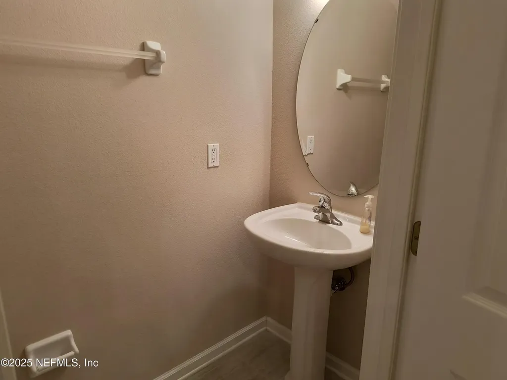 3253 Climbing Ivy Trail Jacksonville FL 32216
