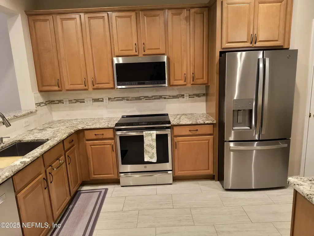 3253 Climbing Ivy Trail Jacksonville FL 32216