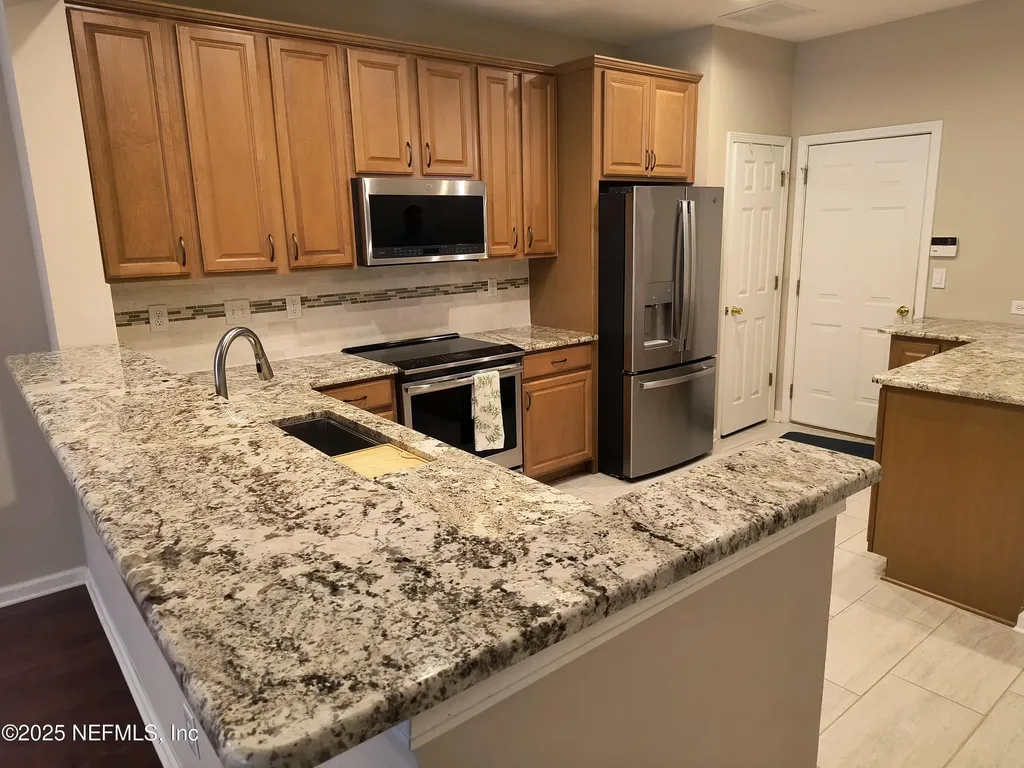 3253 Climbing Ivy Trail Jacksonville FL 32216