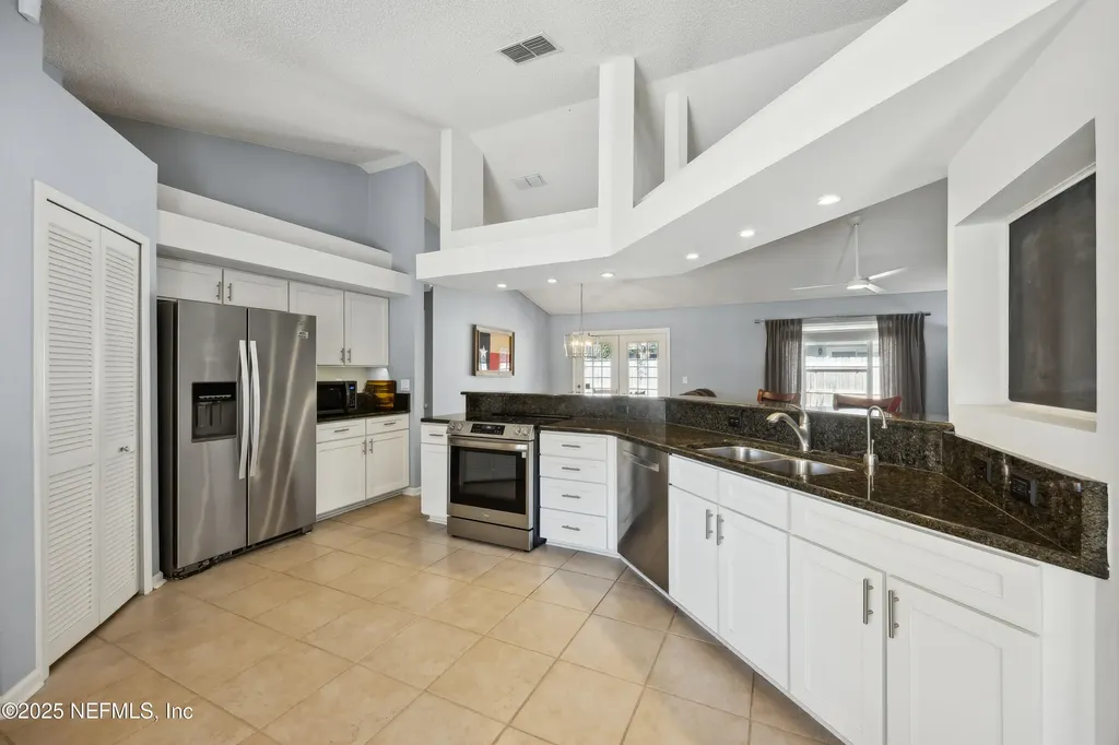 2107 Whitfield Drive Fernandina Beach FL 32034