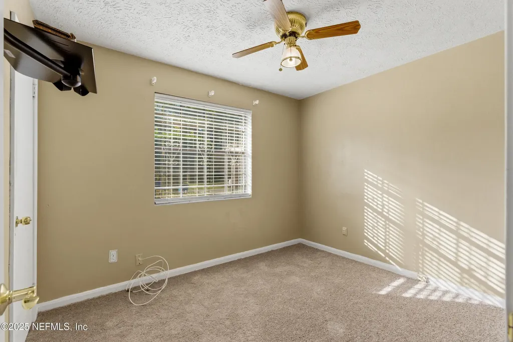 5741 Lake Lucina Drive N Jacksonville FL 32211