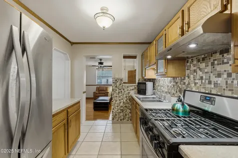 5741 Lake Lucina Drive N Jacksonville FL 32211